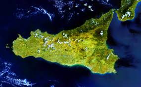 Tornato in Sicilia, pronto a tre splendide presentazioni tra Caltanissetta, Palermo e Castellamare del Golfo
