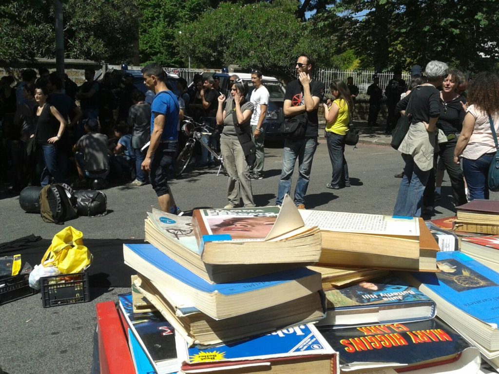Sgombero e demolizione in corso a SCUP, il centro di sport e cultura popolare di Roma