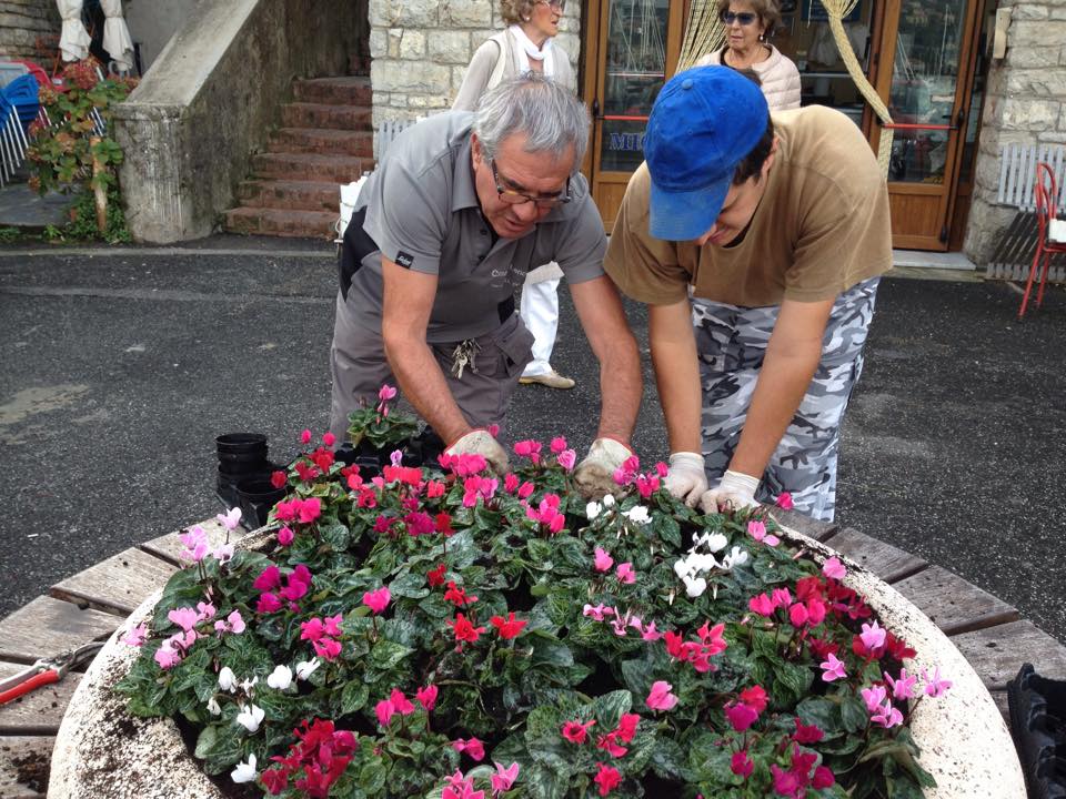 al lavoro a lerici
