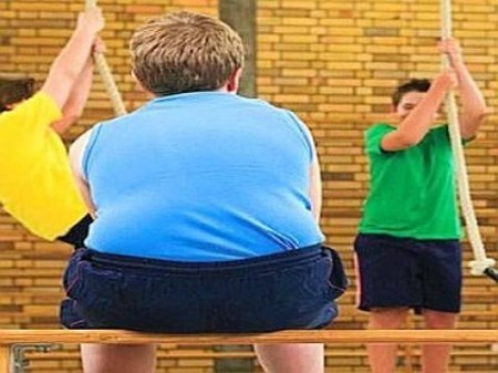 bambini-obesi-tolti-ai-genitori
