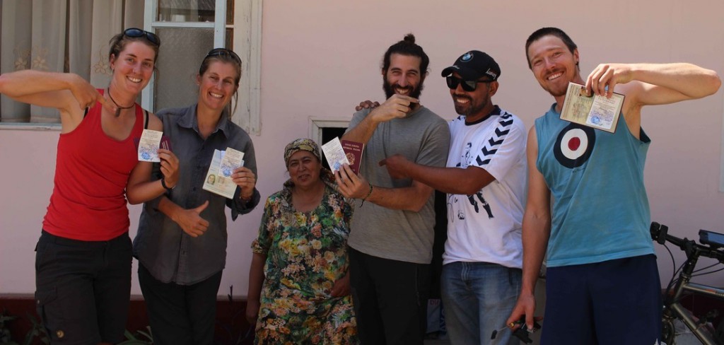 Cyclolenti in Tagikistan: "Hai voluto il trattore? E ora pedala!"