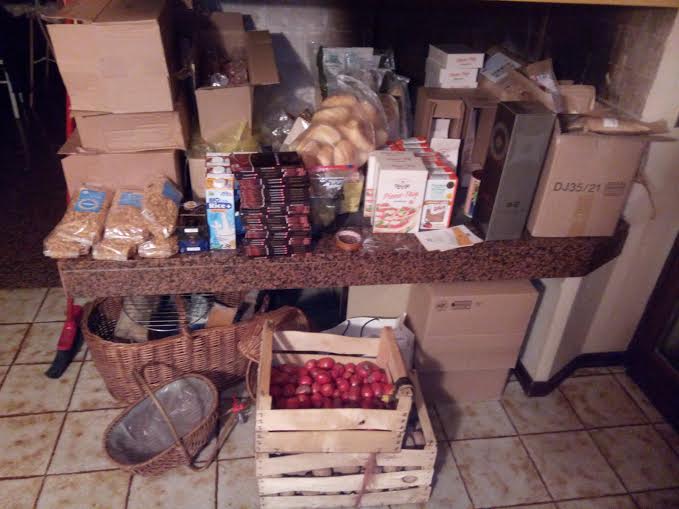 Cibo offerto dalle aziende agricole e dai supermercati tedeschi