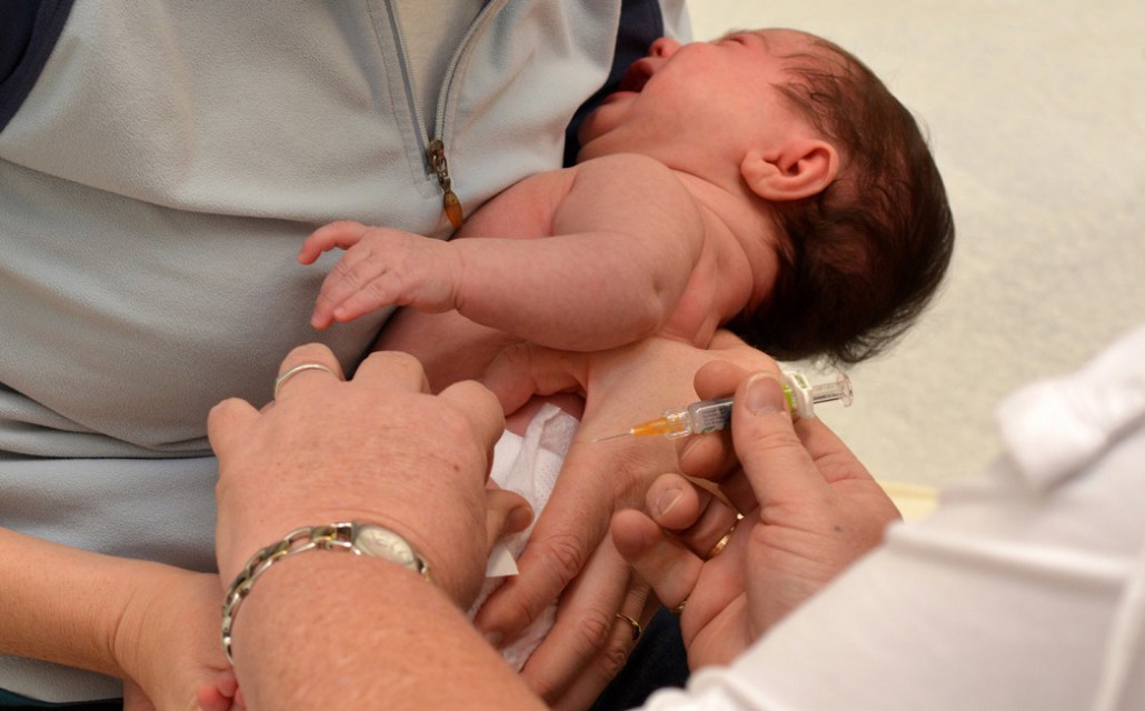 Vaccini obbligatori: in Emilia Romagna sono legge
