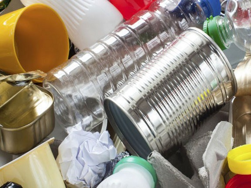Rifiuti: cala lo smaltimento in discarica, aumenta la differenziata