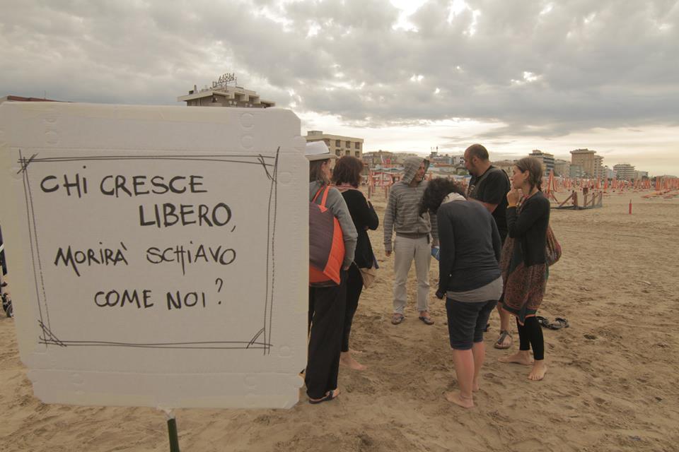 Io faccio così #166 – Una famiglia alla ricerca di una scuola diversa