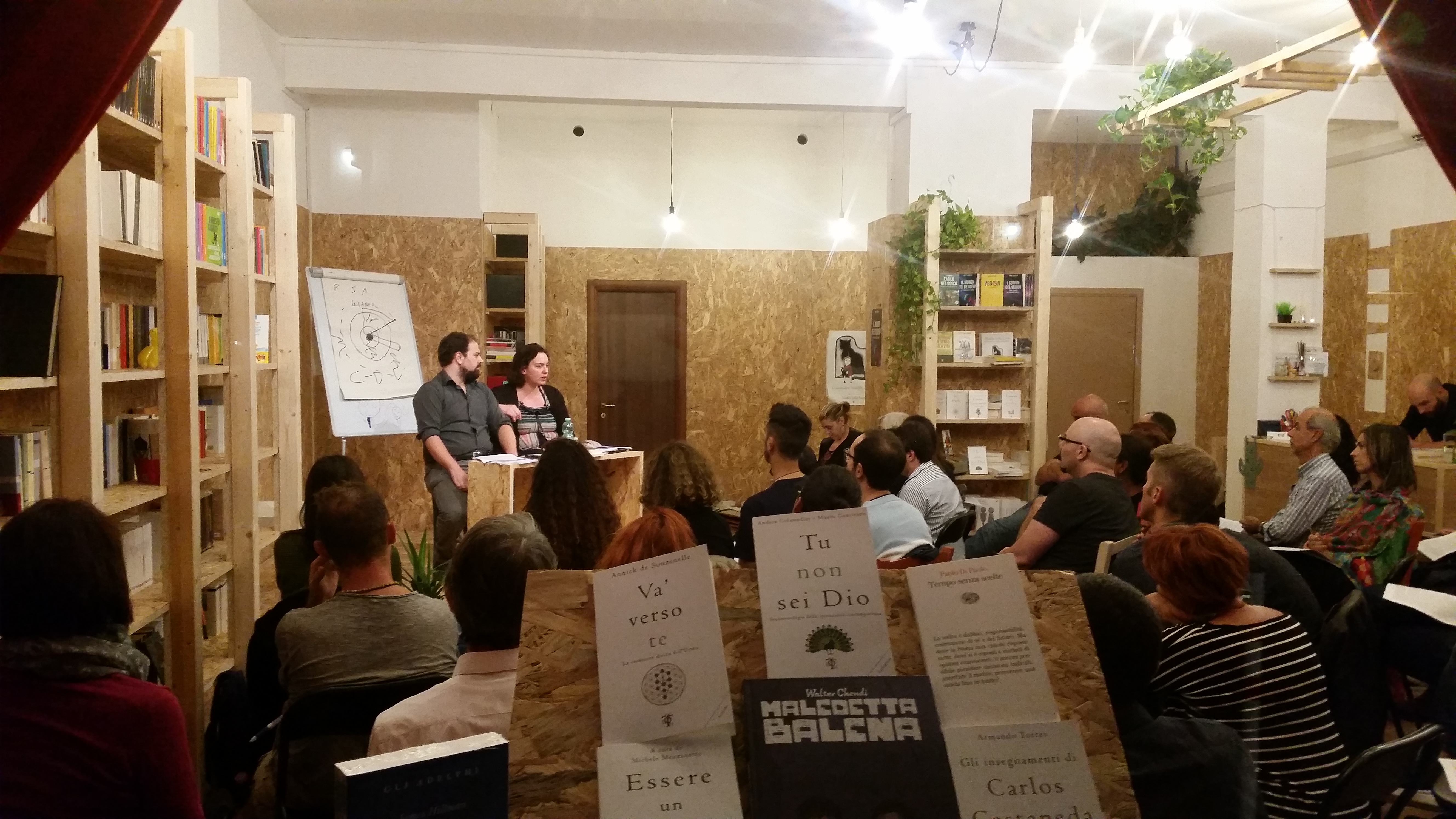 Io faccio così #177 – Tlon, la libreria teatro che contamina il quartiere