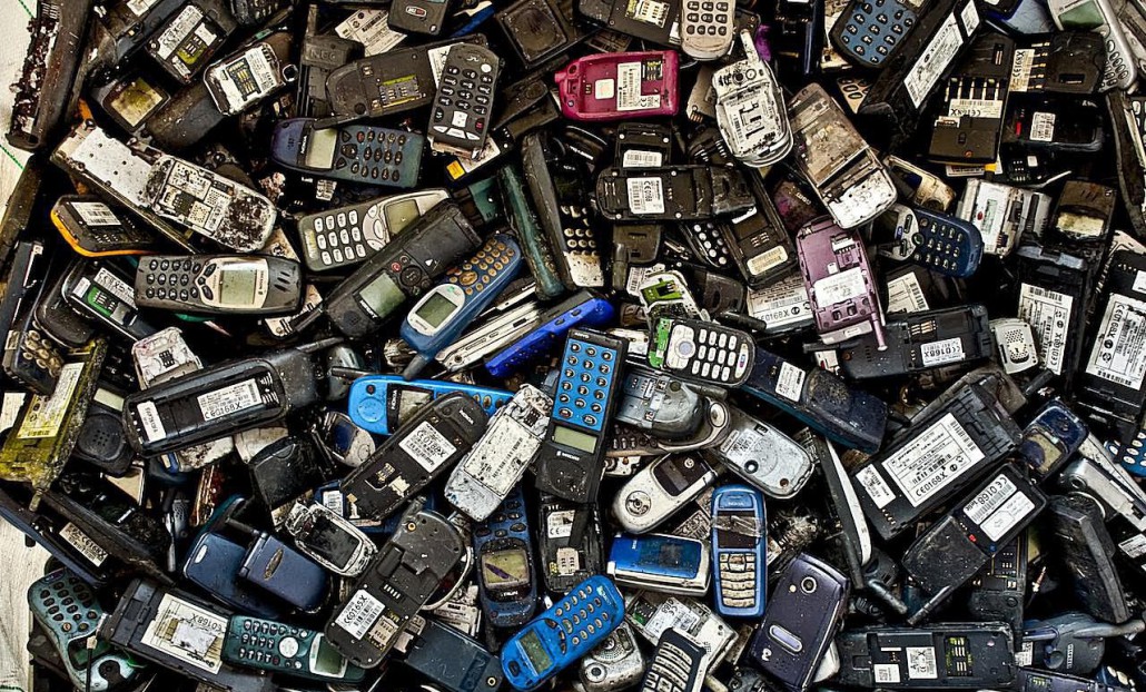 Allungare la vita del telefoni per ridurre costi e inquinamento