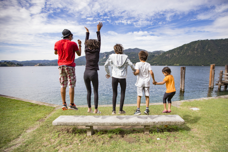 c2a9-ezyecc82-moleda-all-rights-reserved_singular-escape_creative-solutions_family-seven-on-the-road-3797