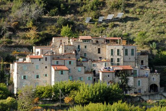 L’ecovillaggio Torri Superiore, sede del weekend dell’1-3 dicembre
