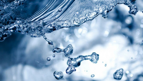 splashing-165192_1280