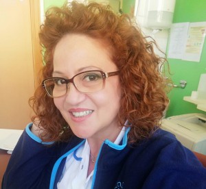 L'infermiera che fa ridere i pazienti