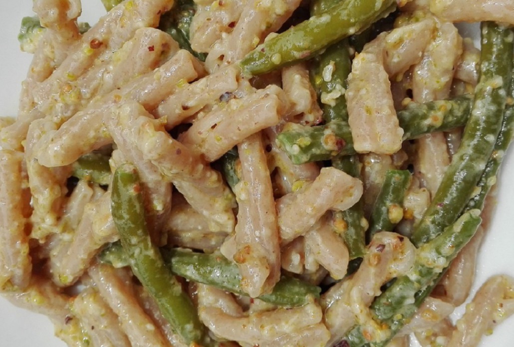 Ricette #12 – Pasta al pesto di pistacchi e fagiolini al profumo di limone