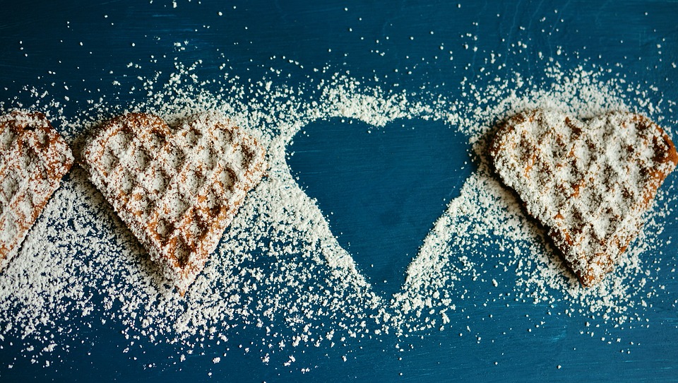 waffle-heart-2697904_960_720