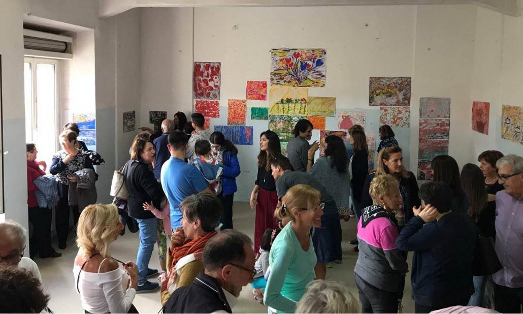 Una morta nell'ex scuola di Frattura (foto Tortorella)