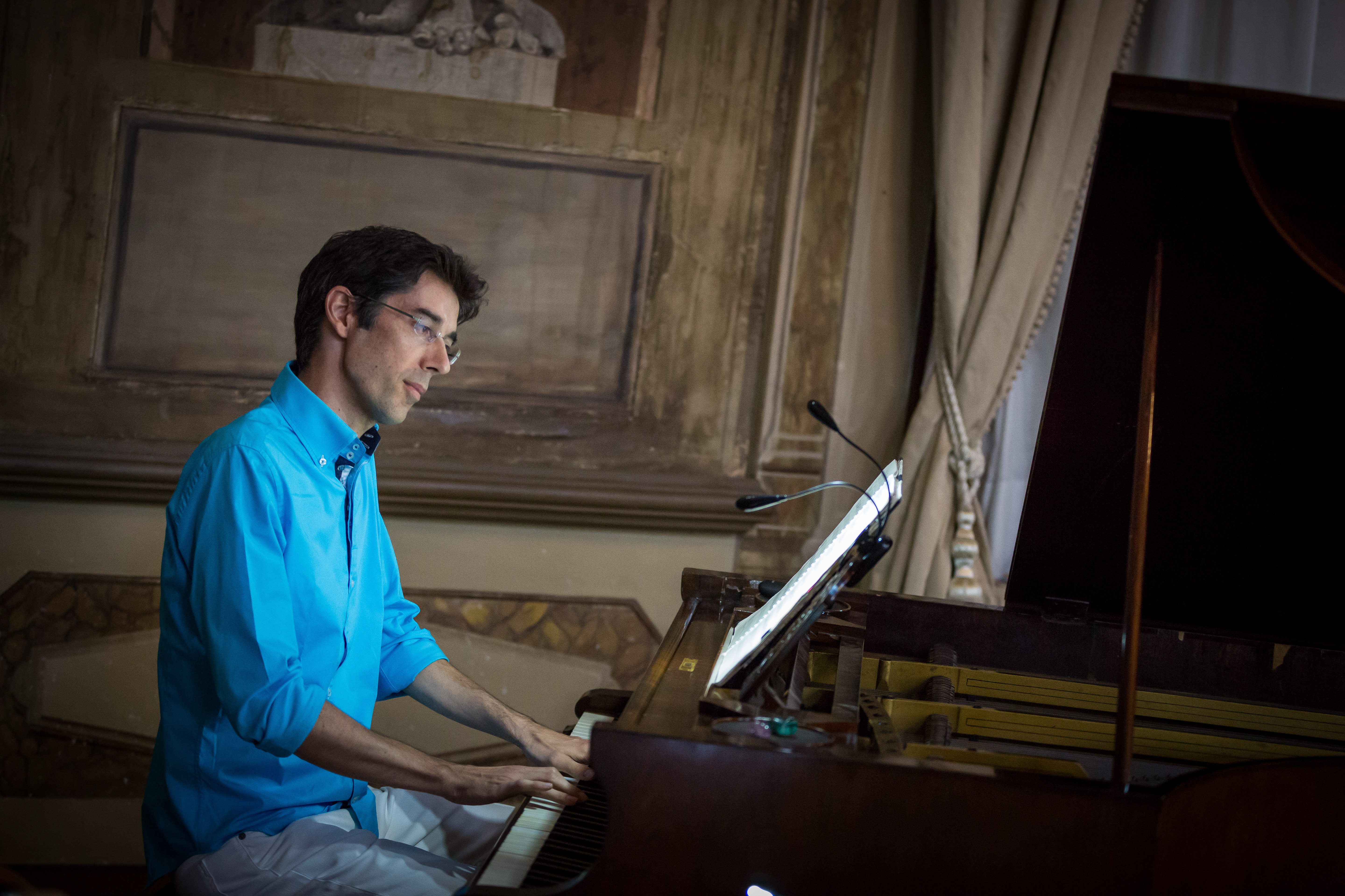 Emiliano Toso,  il biologo molecolare che scopre il potere della sua musica