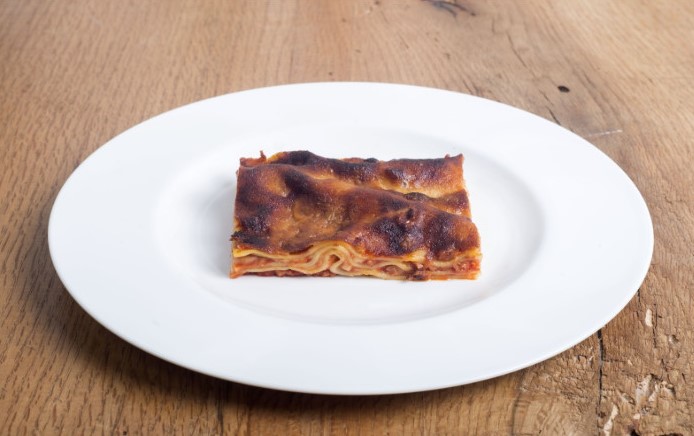 Lasagna al ragù (Foto di Francesco Fioramonti)