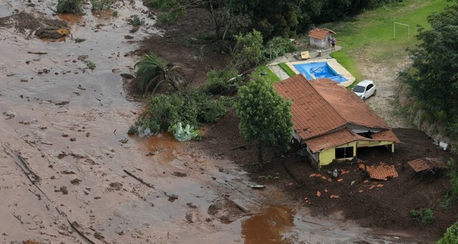Crollo della diga in Brasile: “Un altro crimine ambientale”
