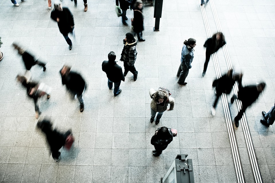 pedestrians-1209316_960_720