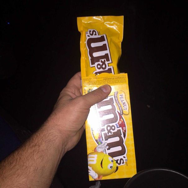 Aprite la confezione di M&M's e ci troverete dentro... un'altra confezione di M&M's! (Caesar100)