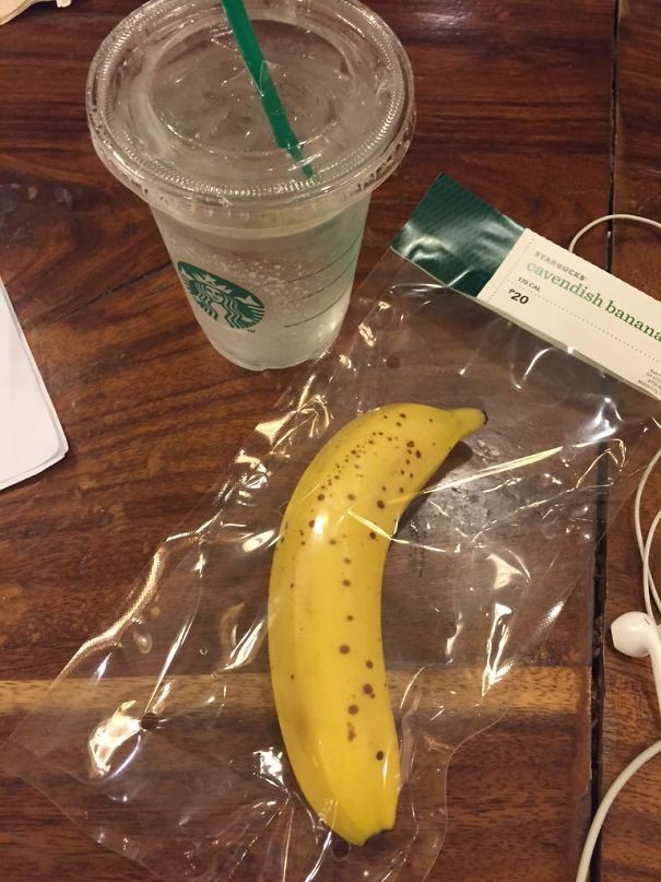 Banana imballata singolarmente. (ceyycevy)