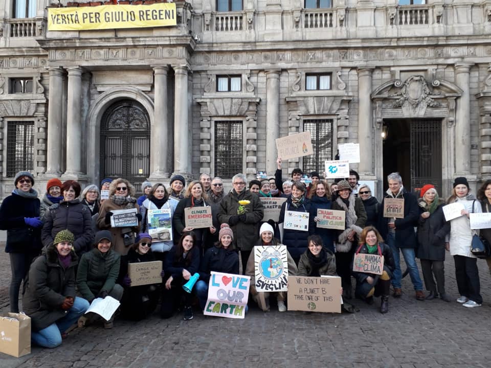 Il Friday For Future del 25 gennaio a Milano (foto tratta dal gruppo Facebook Fridays For Future Italy)