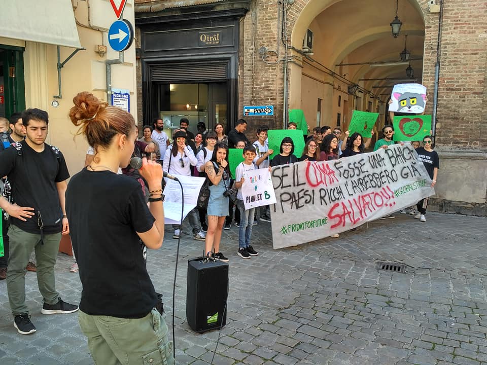 Sharing for Future: salvare il mondo a partire dalla condivisione