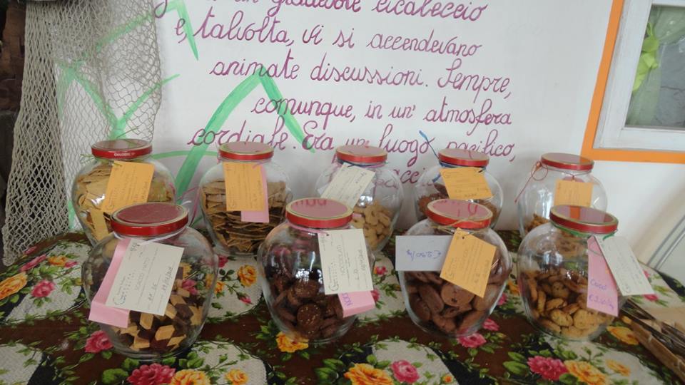 Due sorelle di Viareggio “spacciano” prodotti sfusi, buone pratiche e socialità