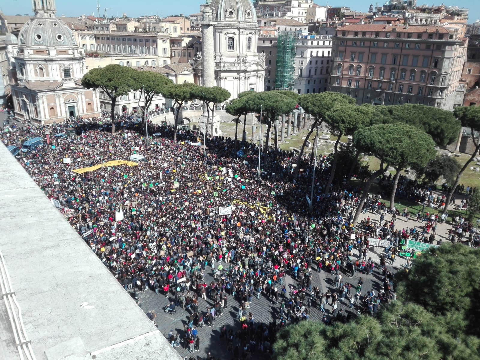 Lo sciopero globale per il clima organizzato a Roma da Fridays for Future
