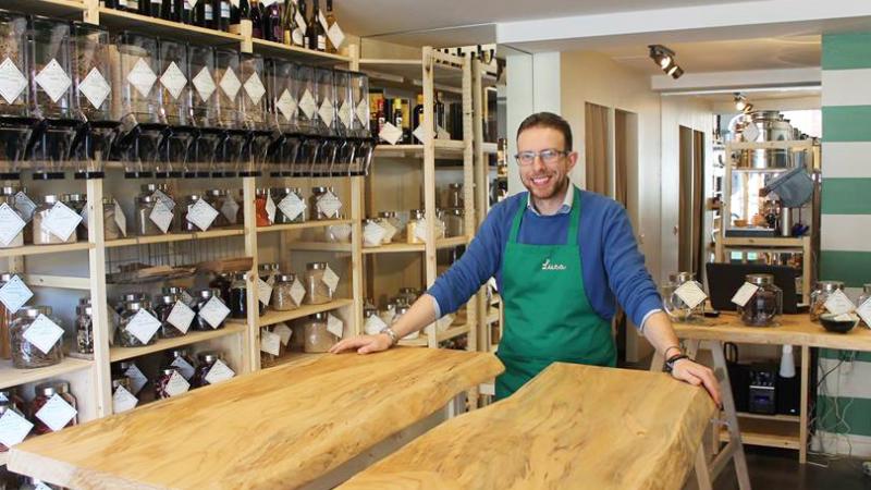 Una bottega “A Tutto Sballo”: anche a Verbania la spesa si fa sfusa!