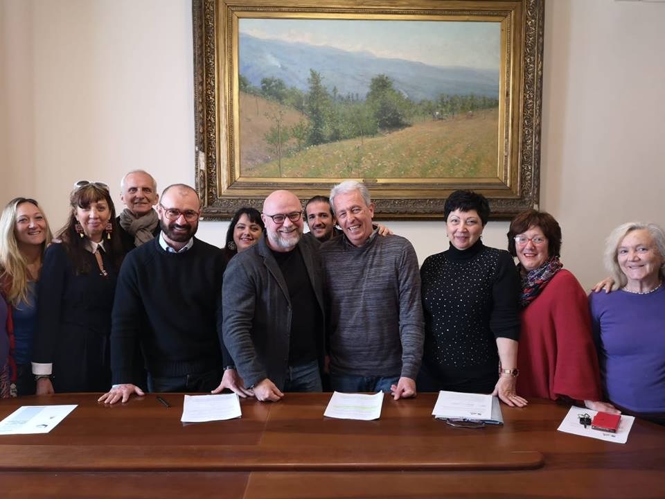 La firma del protocollo tra la Rete Olistica di Livorno ed il Comune