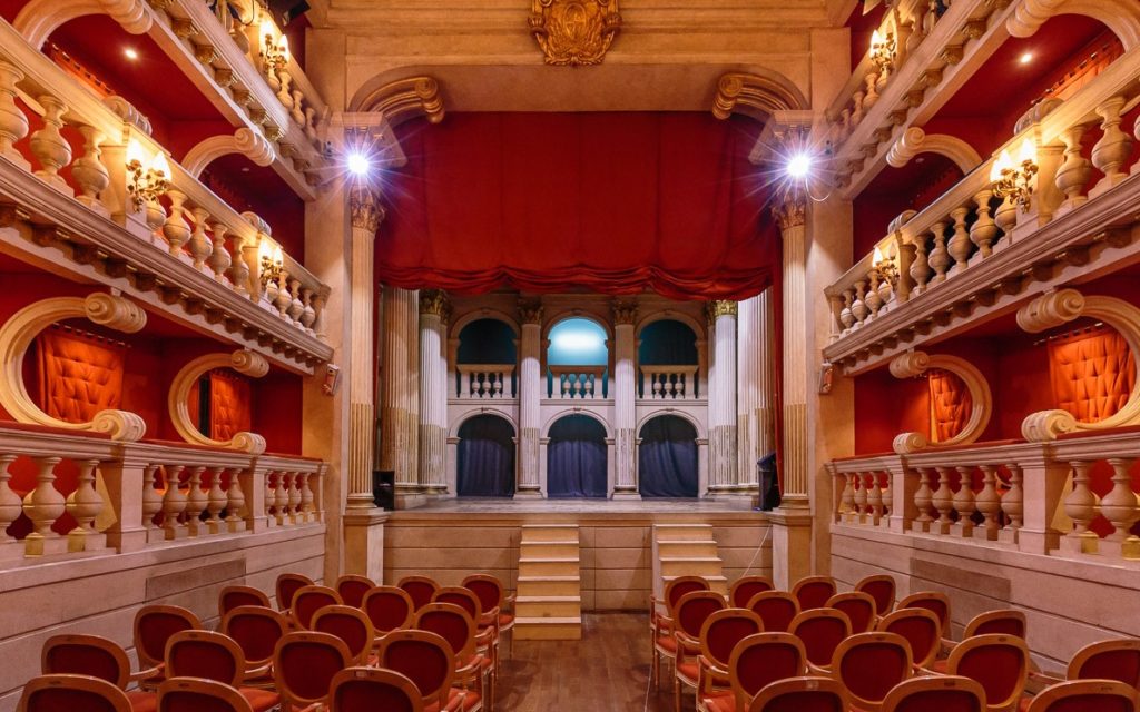 Teatro Dovizi