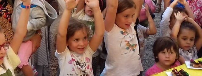 bambini triciclo