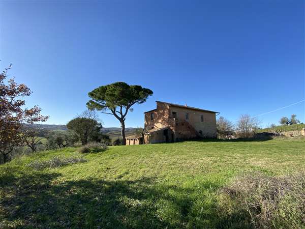 Cascina in vendita a Torrita di Siena1