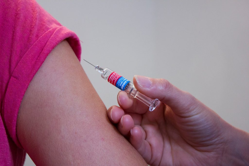 vaccination gb74bcb2bd 1280