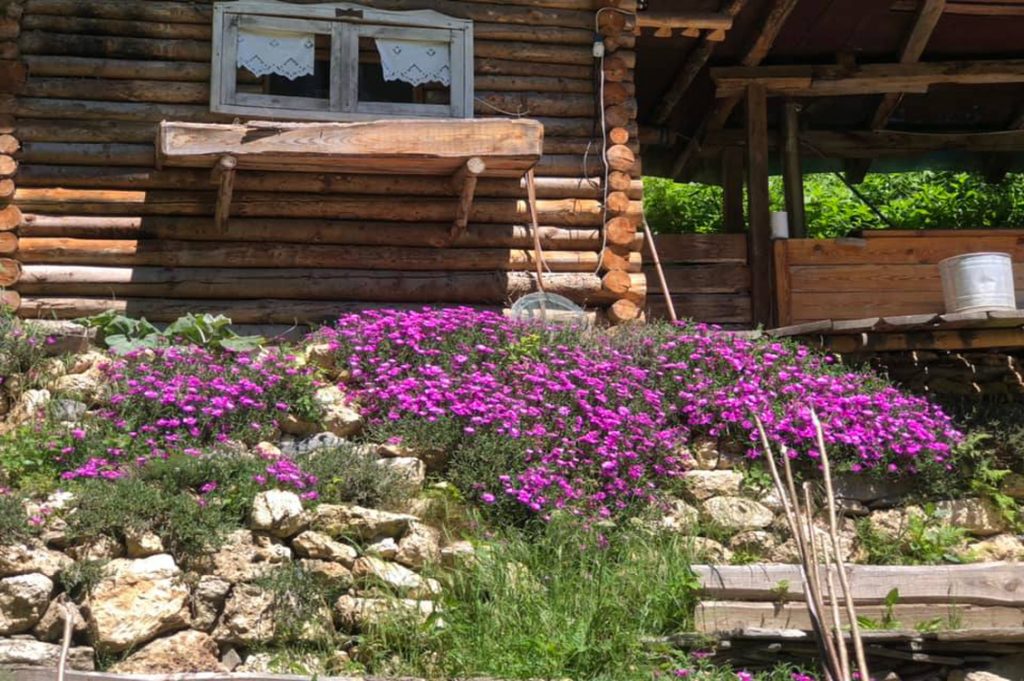 Borgata Ghio2