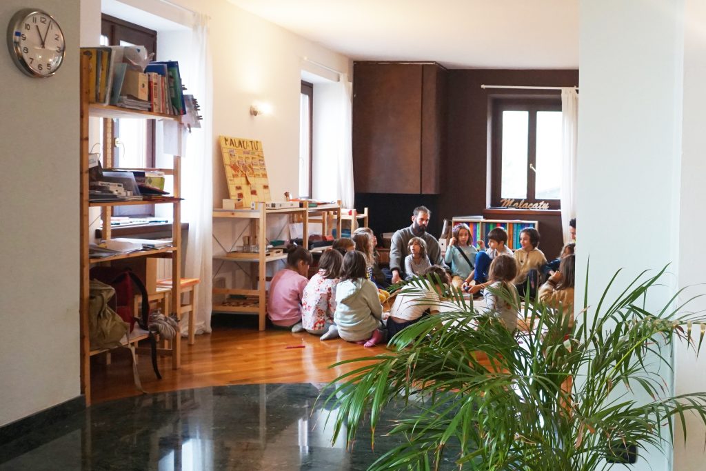 Malacatù, l’ambiente educativo in collina dove i bambini crescono imparando dall’esperienza