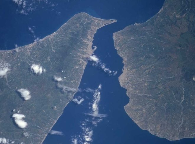 Stretto di Messina Nasa