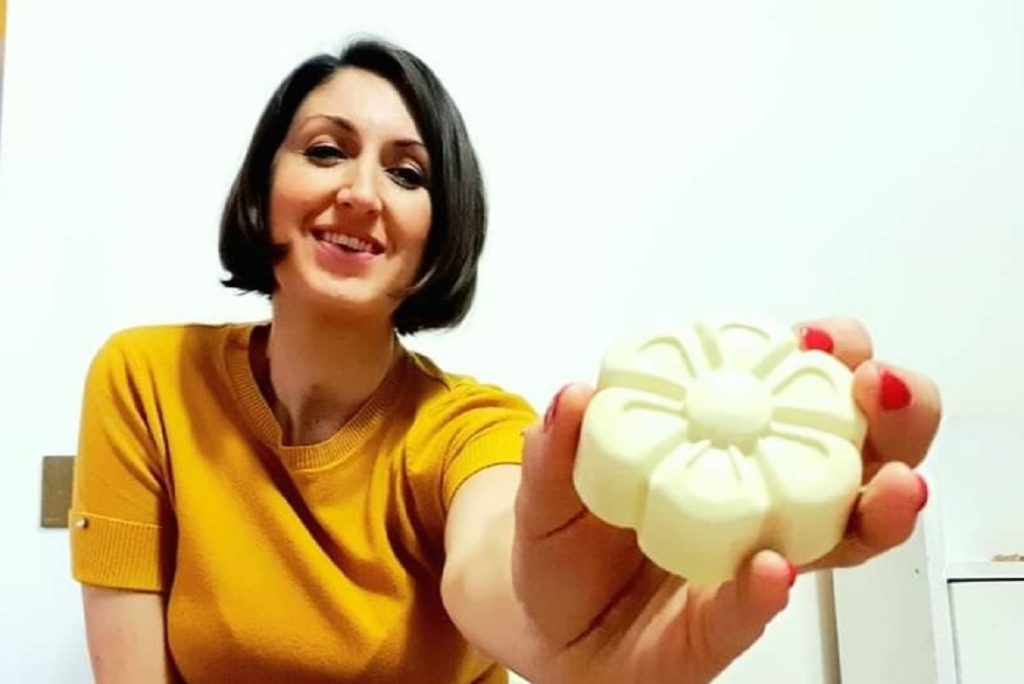 autoproduzione lucia cuffaro2