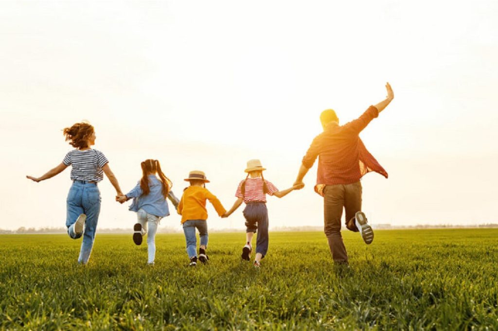 famiglia investimenti sostenibili 1024x518 1