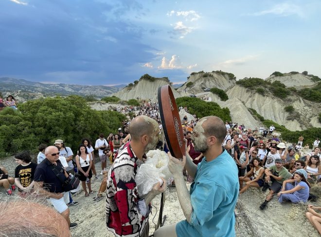 la luna e i calanchi 3