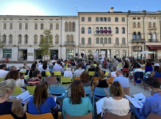 scuole outdoor