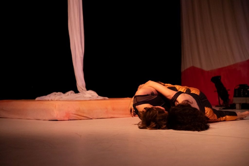 03 Fia Neises WITH OR WITHOUT YOU c Mayra Wallraff