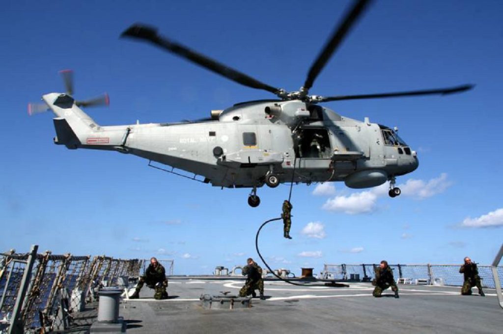 EH101 Merlin HMS Monmouth 2007