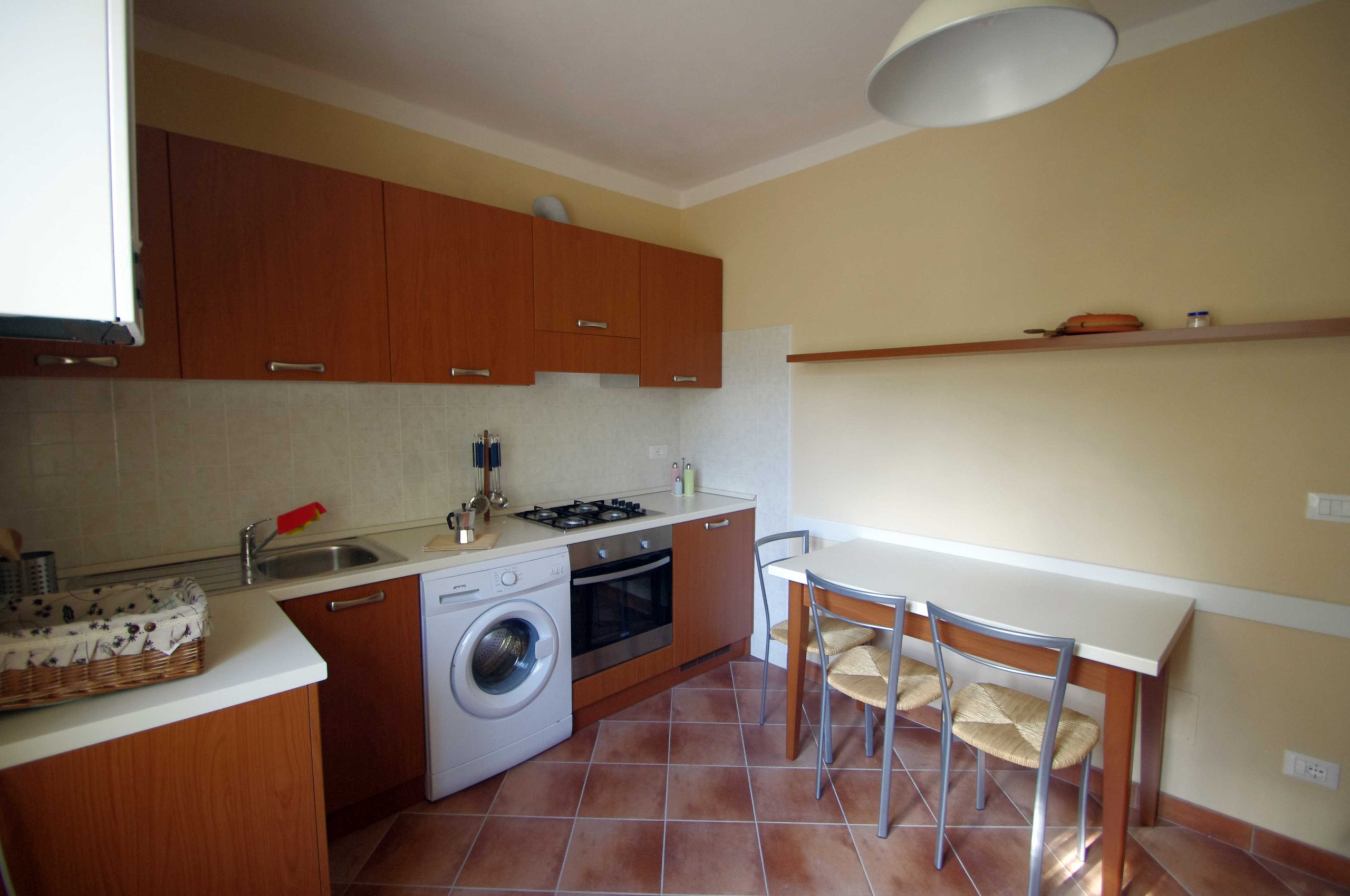 Soggiorno cucina 14 Ago scaled