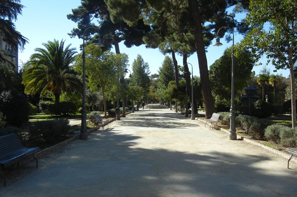 Villa Amedeo Caltanissetta viale principale