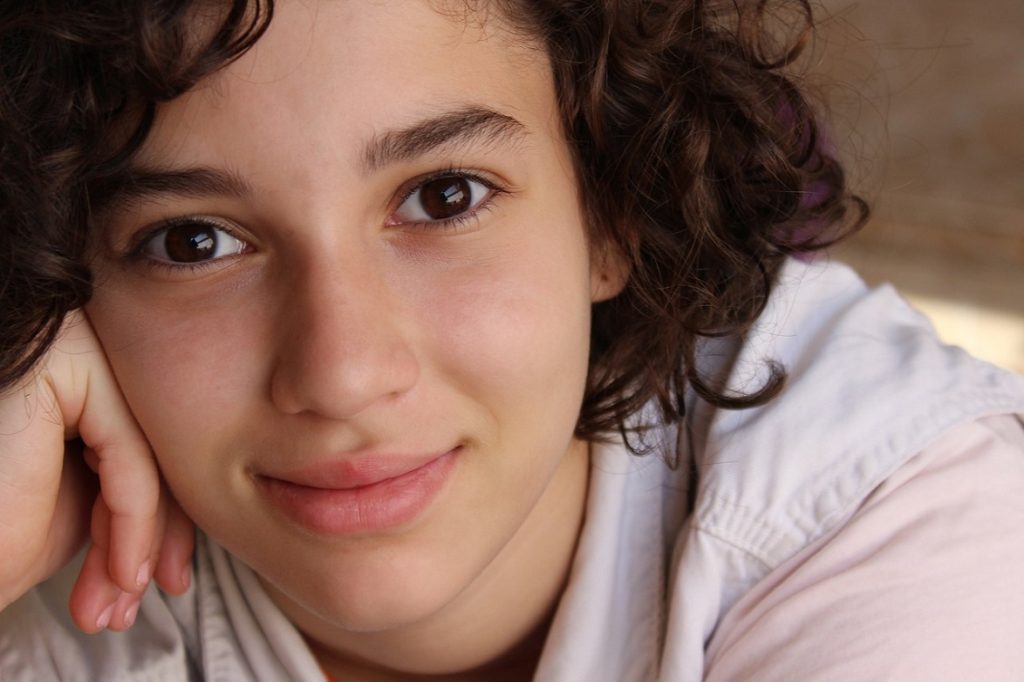 girl 676185 1280