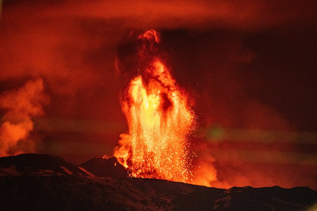 etna colata lavica