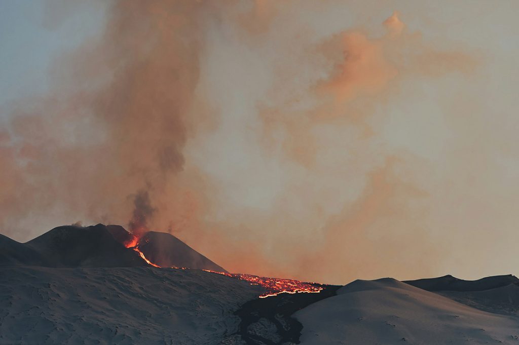 etna colata lavica