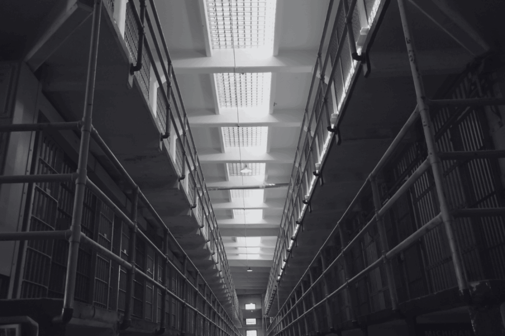 HEADER carcere 3