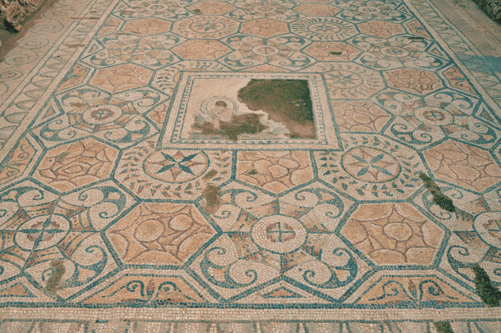 HEADER archeologia nora 1